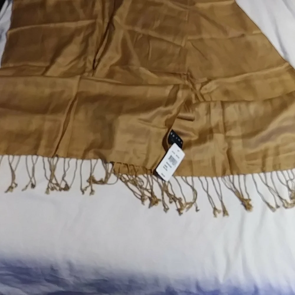 NWT Basha scarf